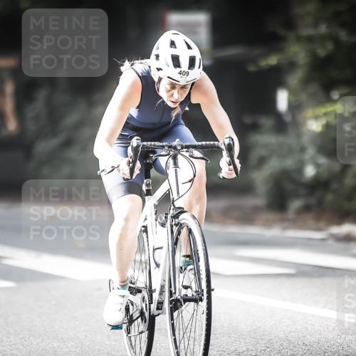 13.09.2026 - Stadtparktriathlon H.Heesch http://msf.ph/oto/10370297 13.09.2026 10:49:37 Radfahren 409, 461, 496, 503, 560 meine-sportfotos.de