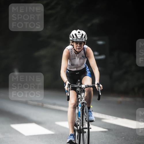 13.09.2026 - Stadtparktriathlon H.Heesch http://msf.ph/oto/10370304 13.09.2026 10:19:49 Radfahren 267, 323, 402, 406, 437, 439 meine-sportfotos.de