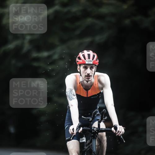 13.09.2026 - Stadtparktriathlon H.Heesch http://msf.ph/oto/10370381 13.09.2026 13:24:11 Radfahren 1199, 1289, 1351, 1426, 1446, 1450, 1452, 1465, 1485, 1501, 1508, 1523 meine-sportfotos.de