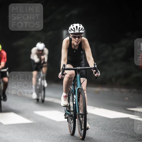 13.09.2026 - Stadtparktriathlon H.Heesch http://msf.ph/oto/10370428 13.09.2026 10:19:59 Radfahren 273, 323, 328, 377, 414, 434 meine-sportfotos.de