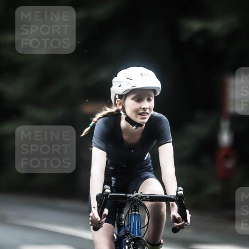13.09.2026 - Stadtparktriathlon H.Heesch http://msf.ph/oto/10370433 13.09.2026 13:24:16 Radfahren 1289, 1418, 1450, 1465, 1501, 1523 meine-sportfotos.de