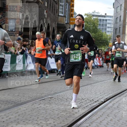 13.09.2026 - 21. swb-Marathon Bremen Strokosch-Dieckow http://msf.ph/oto/10370435 13.09.2026 13:36:26 Ziel 563, 1072, 1867, 2339, 2565, 2931, 2949, 3026, 3224, 3291, 3454, 3489, 4016, 4989, 5026, 5259, 5276, 5800, 5816, 6159, 6642, 6874, 6982, 7043, 7256, 7379, 7804, 8145, 8227, 8275, 8488, 8511, 8941, 9026, 9076, 9226, 9243, 9497, 9564, 13179, 13238, 164, 1738, 1880, 2467, 2673, 2731, 2819, 2823, 3067, 3585, 3815, 4006, 4050, 4182, 4216, 4304, 4414, 4676, 5061, 5656, 5781, 6280, 6340, 6516, 6527, 6568, 7039, 7237, 7249, 7344, 7656, 7765, 7808, 8723, 8790, 8905, 9776 meine-sportfotos.de