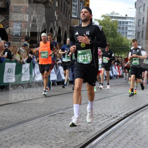 13.09.2026 - 21. swb-Marathon Bremen Strokosch-Dieckow http://msf.ph/oto/10370550 13.09.2026 13:36:26 Ziel 563, 1072, 1867, 2339, 2565, 2931, 2949, 3026, 3224, 3291, 3454, 3489, 4016, 4989, 5026, 5259, 5276, 5800, 5816, 6159, 6642, 6874, 6982, 7043, 7256, 7379, 7804, 8145, 8227, 8275, 8488, 8511, 8941, 9026, 9076, 9226, 9243, 9497, 9564, 13179, 13238, 164, 1738, 1880, 2467, 2673, 2731, 2819, 2823, 3067, 3585, 3815, 4006, 4050, 4182, 4216, 4304, 4414, 4676, 5061, 5656, 5781, 6280, 6340, 6516, 6527, 6568, 7039, 7237, 7249, 7344, 7656, 7765, 7808, 8723, 8790, 8905, 9776 meine-sportfotos.de