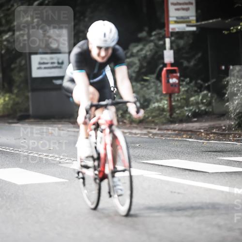 13.09.2026 - Stadtparktriathlon H.Heesch http://msf.ph/oto/10370567 13.09.2026 10:49:50 Radfahren 399, 407, 442, 447, 457, 548, 554 meine-sportfotos.de