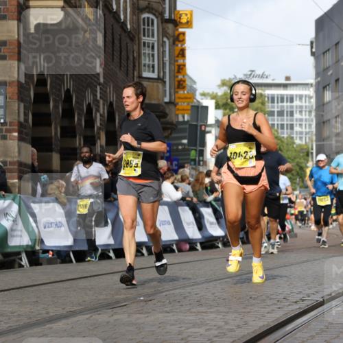 13.09.2026 - 21. swb-Marathon Bremen Strokosch-Dieckow http://msf.ph/oto/10370635 13.09.2026 11:01:11 Ziel 10093, 10263, 10367, 10368, 10428, 10753, 10857, 11055, 11247, 11343, 11359, 11475, 11540, 11556, 11728, 11797, 11804, 11819, 11959, 12006, 12116, 12397, 12428, 10647, 10648, 10678, 11260, 11306, 11459, 11751, 11796, 11813, 11816, 11969, 11970, 12062, 12245, 12283, 12390, 12391 meine-sportfotos.de