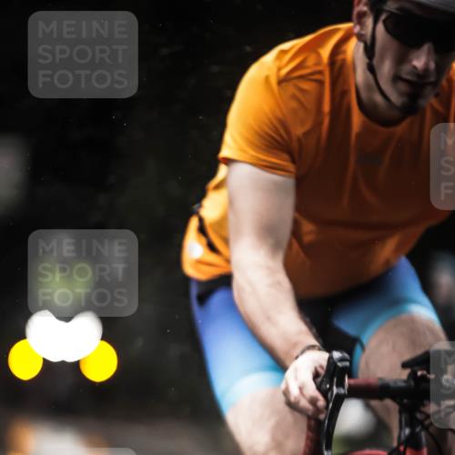 13.09.2026 - Stadtparktriathlon H.Heesch http://msf.ph/oto/10370641 13.09.2026 12:06:10 Radfahren 955, 956, 1024 meine-sportfotos.de