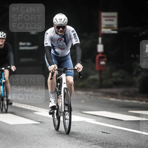 13.09.2026 - Stadtparktriathlon H.Heesch http://msf.ph/oto/10370650 13.09.2026 10:20:16 Radfahren 238, 248, 310, 385, 390, 400, 415, 432, 433, 450 meine-sportfotos.de