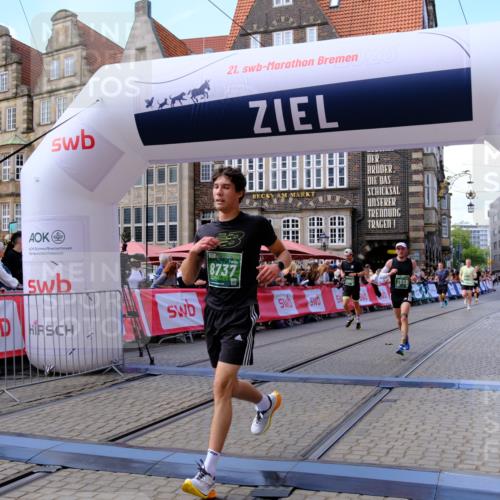 13.09.2026 - 21. swb-Marathon Bremen Tim E. http://msf.ph/oto/10370653 13.09.2026 13:08:04 Ziel 969, 2135, 4732, 4852, 4990, 5570, 5976, 7558, 8611, 8737, 9035, 9356 meine-sportfotos.de