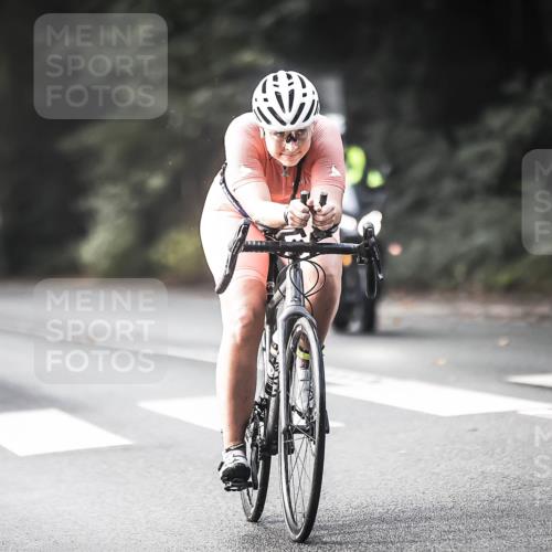 13.09.2026 - Stadtparktriathlon H.Heesch http://msf.ph/oto/10370671 13.09.2026 10:49:56 Radfahren 399, 407, 423, 447, 548 meine-sportfotos.de