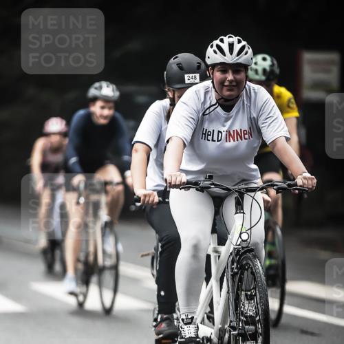 13.09.2026 - Stadtparktriathlon H.Heesch http://msf.ph/oto/10370686 13.09.2026 10:20:19 Radfahren 238, 248, 308, 310, 385, 390, 400, 433, 450 meine-sportfotos.de