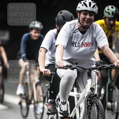 13.09.2026 - Stadtparktriathlon H.Heesch http://msf.ph/oto/10370713 13.09.2026 10:20:19 Radfahren 238, 248, 308, 310, 385, 390, 400, 433, 450 meine-sportfotos.de