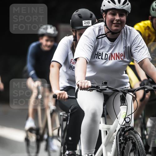 13.09.2026 - Stadtparktriathlon H.Heesch http://msf.ph/oto/10370721 13.09.2026 10:20:19 Radfahren 238, 248, 308, 310, 385, 390, 400, 433, 450 meine-sportfotos.de