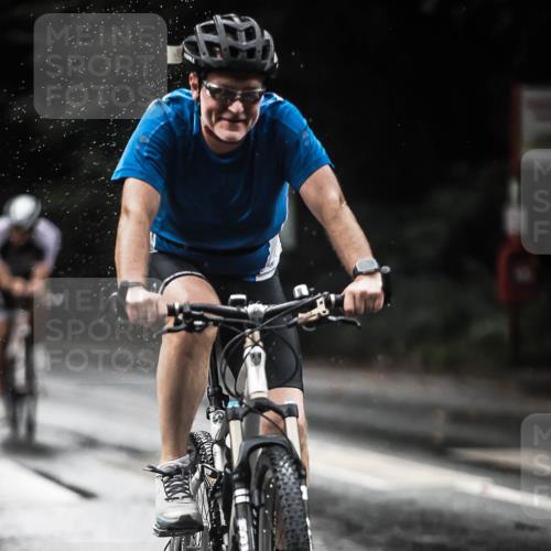 13.09.2026 - Stadtparktriathlon H.Heesch http://msf.ph/oto/10370733 13.09.2026 12:06:18 Radfahren 884, 886, 903, 955, 1007, 1045 meine-sportfotos.de