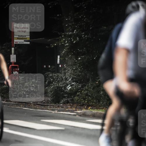 13.09.2026 - Stadtparktriathlon H.Heesch http://msf.ph/oto/10370739 13.09.2026 10:20:20 Radfahren 238, 248, 308, 310, 385, 390, 400, 433, 450 meine-sportfotos.de