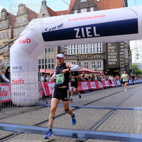 13.09.2026 - 21. swb-Marathon Bremen Tim E. http://msf.ph/oto/10370744 13.09.2026 13:08:05 Ziel 969, 4732, 4852, 4990, 5570, 5976, 7558, 8611, 8737, 9035, 9356 meine-sportfotos.de