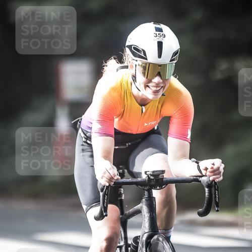 13.09.2026 - Stadtparktriathlon H.Heesch http://msf.ph/oto/10370747 13.09.2026 10:50:05 Radfahren 359, 402, 421 meine-sportfotos.de