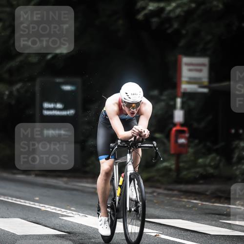 13.09.2026 - Stadtparktriathlon H.Heesch http://msf.ph/oto/10370749 13.09.2026 13:24:49 Radfahren 1330, 1443, 1462, 1495 meine-sportfotos.de