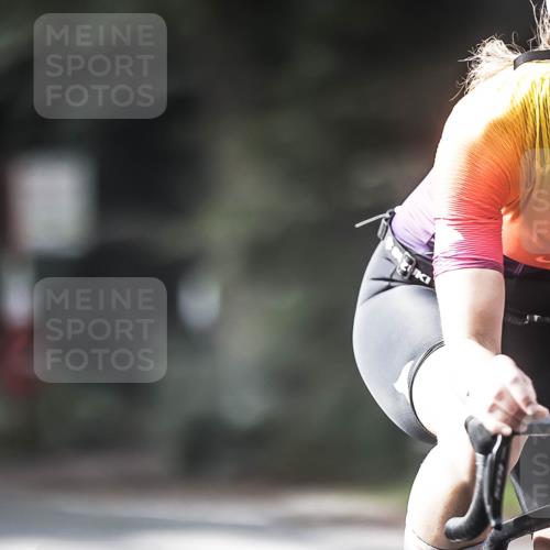 13.09.2026 - Stadtparktriathlon H.Heesch http://msf.ph/oto/10370756 13.09.2026 10:50:05 Radfahren 359, 402, 421 meine-sportfotos.de