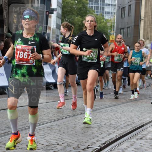 13.09.2026 - 21. swb-Marathon Bremen Strokosch-Dieckow http://msf.ph/oto/10370758 13.09.2026 13:36:30 Ziel 563, 1072, 1867, 2339, 2931, 2949, 3026, 3224, 3291, 3489, 3591, 4643, 4989, 5259, 5800, 6642, 6778, 6982, 7043, 7256, 7379, 7865, 8227, 8275, 8488, 8511, 8731, 8941, 9026, 9076, 9226, 9497, 9564, 13038, 13179, 13238, 164, 1936, 2467, 2673, 2731, 2819, 2823, 3067, 3585, 3815, 4006, 4050, 4182, 4216, 4304, 4414, 4676, 4892, 5061, 5656, 5781, 5823, 6050, 6280, 6340, 6516, 6568, 7039, 7229, 7237, 7249, 7344, 7656, 7765, 7808, 8723, 8790, 9658, 9776, 9807 meine-sportfotos.de