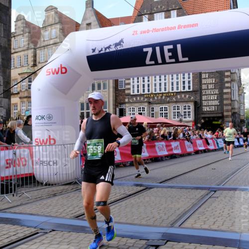 13.09.2026 - 21. swb-Marathon Bremen Tim E. http://msf.ph/oto/10370760 13.09.2026 13:08:06 Ziel 969, 4732, 4852, 4990, 5570, 5976, 7558, 8611, 8737, 9035, 9356, 13160 meine-sportfotos.de