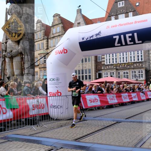 13.09.2026 - 21. swb-Marathon Bremen Tim E. http://msf.ph/oto/10370818 13.09.2026 13:08:07 Ziel 969, 4732, 4852, 4990, 5976, 7558, 8737, 9356, 13160 meine-sportfotos.de