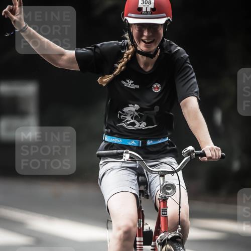 13.09.2026 - Stadtparktriathlon H.Heesch http://msf.ph/oto/10370840 13.09.2026 10:20:26 Radfahren 248, 308, 334, 335, 381, 383, 385, 390, 433, 450, 452 meine-sportfotos.de