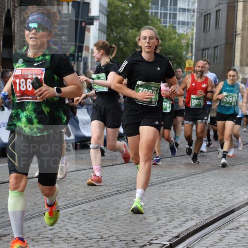 13.09.2026 - 21. swb-Marathon Bremen Strokosch-Dieckow http://msf.ph/oto/10370848 13.09.2026 13:36:30 Ziel 563, 1072, 1867, 2339, 2931, 2949, 3026, 3224, 3291, 3489, 3591, 4643, 4989, 5259, 5800, 6642, 6778, 6982, 7043, 7256, 7379, 7865, 8227, 8275, 8488, 8511, 8731, 8941, 9026, 9076, 9226, 9497, 9564, 13038, 13179, 13238, 164, 1936, 2467, 2673, 2731, 2819, 2823, 3067, 3585, 3815, 4006, 4050, 4182, 4216, 4304, 4414, 4676, 4892, 5061, 5656, 5781, 5823, 6050, 6280, 6340, 6516, 6568, 7039, 7229, 7237, 7249, 7344, 7656, 7765, 7808, 8723, 8790, 9658, 9776, 9807 meine-sportfotos.de