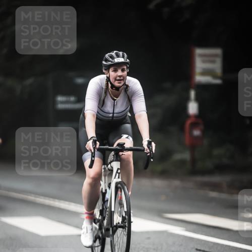 13.09.2026 - Stadtparktriathlon H.Heesch http://msf.ph/oto/10370881 13.09.2026 10:20:28 Radfahren 308, 334, 335, 381, 383, 385, 452 meine-sportfotos.de