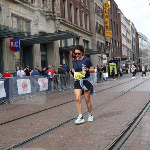 13.09.2026 - 21. swb-Marathon Bremen Strokosch-Dieckow http://msf.ph/oto/10370890 13.09.2026 11:30:30 Ziel 12535, 10650, 11025, 11195 meine-sportfotos.de