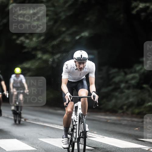13.09.2026 - Stadtparktriathlon H.Heesch http://msf.ph/oto/10370895 13.09.2026 13:25:17 Radfahren 1211, 1319, 1336, 1362, 1368, 1375, 1383, 1405, 1491, 1492, 1527 meine-sportfotos.de
