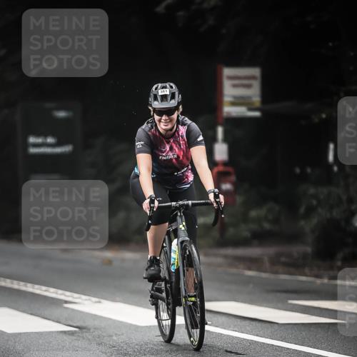 13.09.2026 - Stadtparktriathlon H.Heesch http://msf.ph/oto/10370913 13.09.2026 10:20:29 Radfahren 308, 334, 335, 381, 383, 452 meine-sportfotos.de