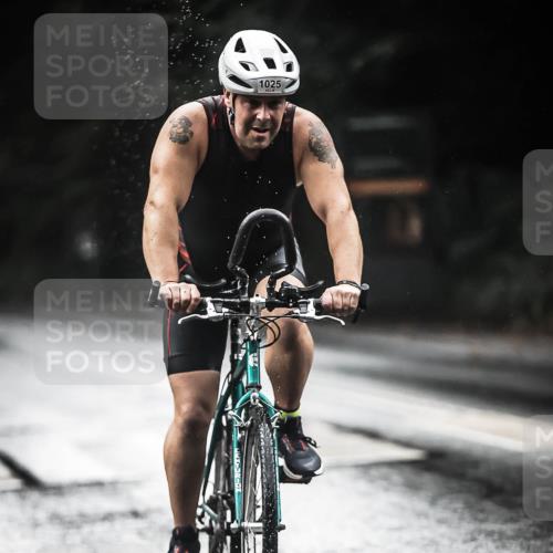 13.09.2026 - Stadtparktriathlon H.Heesch http://msf.ph/oto/10370917 13.09.2026 12:06:26 Radfahren 823, 886, 911, 934, 998, 1007, 1025, 1045 meine-sportfotos.de
