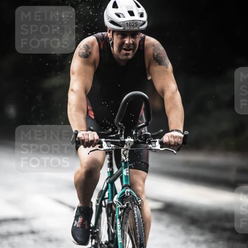 13.09.2026 - Stadtparktriathlon H.Heesch http://msf.ph/oto/10370931 13.09.2026 12:06:26 Radfahren 823, 886, 911, 934, 998, 1007, 1025, 1045 meine-sportfotos.de