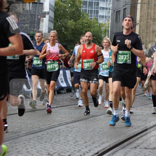 13.09.2026 - 21. swb-Marathon Bremen Strokosch-Dieckow http://msf.ph/oto/10370971 13.09.2026 13:36:31 Ziel 563, 1072, 1867, 2339, 2931, 2949, 3224, 3291, 3489, 3591, 4643, 4989, 5259, 5800, 6642, 6778, 6982, 7043, 7256, 7379, 7865, 8227, 8275, 8488, 8511, 8731, 8941, 9026, 9076, 9226, 9497, 9564, 13038, 13238, 164, 1936, 2673, 2731, 2819, 2823, 3585, 3815, 4006, 4050, 4182, 4216, 4304, 4414, 4676, 4892, 5061, 5447, 5656, 5823, 6050, 6280, 6340, 6516, 6568, 7039, 7229, 7237, 7344, 7656, 7765, 8685, 8723, 8790, 9658, 9776, 9807 meine-sportfotos.de