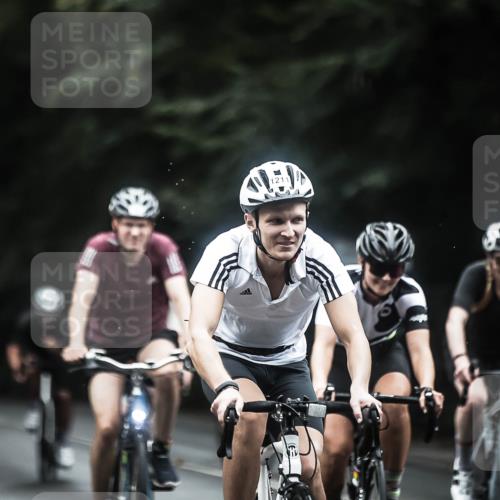 13.09.2026 - Stadtparktriathlon H.Heesch http://msf.ph/oto/10370977 13.09.2026 13:25:21 Radfahren 1211, 1319, 1324, 1336, 1362, 1368, 1375, 1383, 1405, 1491, 1492, 1527 meine-sportfotos.de