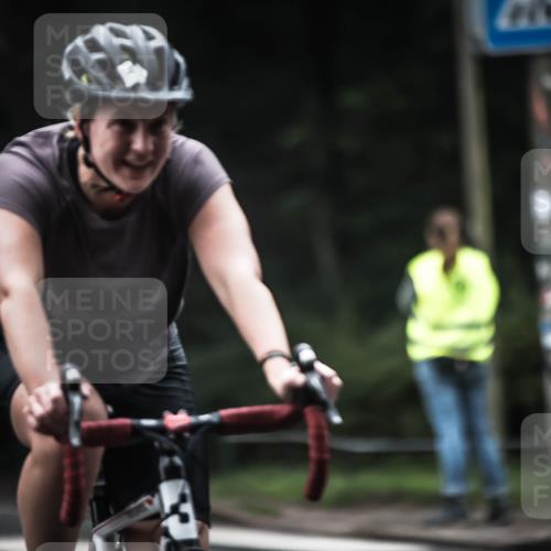13.09.2026 - Stadtparktriathlon H.Heesch http://msf.ph/oto/10370984 13.09.2026 10:20:33 Radfahren 334, 335, 381, 383, 452 meine-sportfotos.de