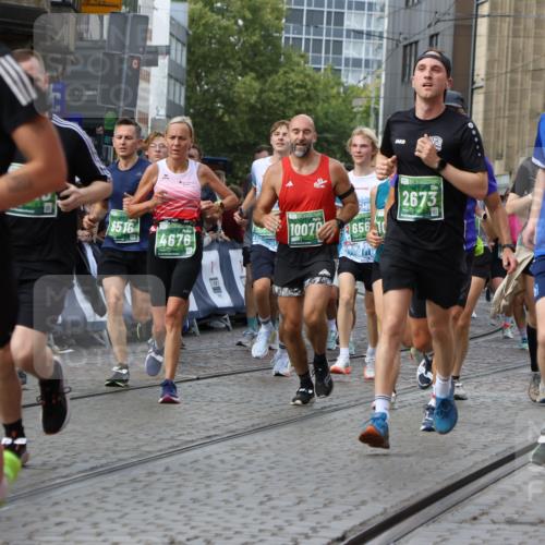 13.09.2026 - 21. swb-Marathon Bremen Strokosch-Dieckow http://msf.ph/oto/10371006 13.09.2026 13:36:31 Ziel 563, 1072, 1867, 2339, 2931, 2949, 3224, 3291, 3489, 3591, 4643, 4989, 5259, 5800, 6642, 6778, 6982, 7043, 7256, 7379, 7865, 8227, 8275, 8488, 8511, 8731, 8941, 9026, 9076, 9226, 9497, 9564, 13038, 13238, 164, 1936, 2673, 2731, 2819, 2823, 3585, 3815, 4006, 4050, 4182, 4216, 4304, 4414, 4676, 4892, 5061, 5447, 5656, 5823, 6050, 6280, 6340, 6516, 6568, 7039, 7229, 7237, 7344, 7656, 7765, 8685, 8723, 8790, 9658, 9776, 9807 meine-sportfotos.de