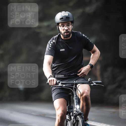 13.09.2026 - Stadtparktriathlon H.Heesch http://msf.ph/oto/10371010 13.09.2026 10:50:33 Radfahren 478, 480, 509, 555, 583 meine-sportfotos.de