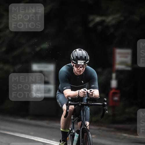 13.09.2026 - Stadtparktriathlon H.Heesch http://msf.ph/oto/10371063 13.09.2026 13:25:26 Radfahren 1211, 1319, 1324, 1362, 1368, 1370, 1375, 1383, 1405, 1492 meine-sportfotos.de