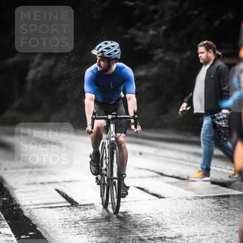 13.09.2026 - Stadtparktriathlon H.Heesch http://msf.ph/oto/10371088 13.09.2026 12:06:32 Radfahren 823, 911, 934, 998, 1025, 1049 meine-sportfotos.de