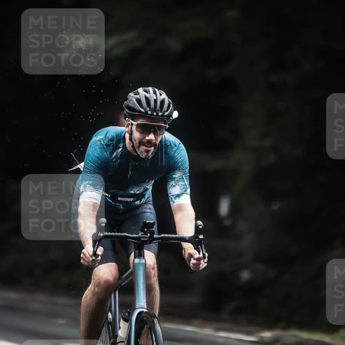 13.09.2026 - Stadtparktriathlon H.Heesch http://msf.ph/oto/10371089 13.09.2026 13:25:31 Radfahren 1324, 1358, 1370, 1486 meine-sportfotos.de