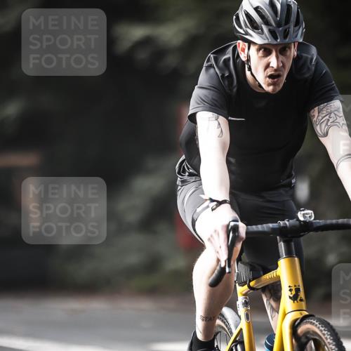 13.09.2026 - Stadtparktriathlon H.Heesch http://msf.ph/oto/10371090 13.09.2026 10:50:36 Radfahren 437, 480, 509, 540, 555, 583 meine-sportfotos.de