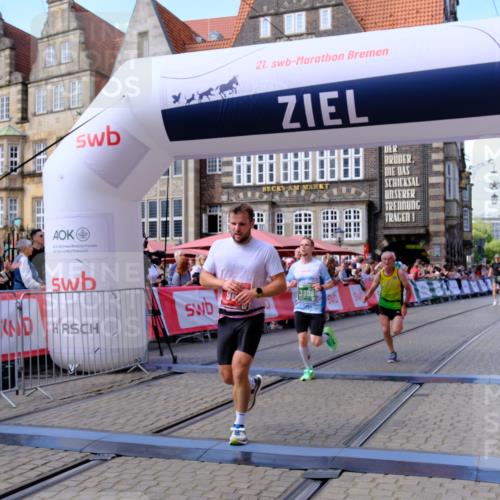 13.09.2026 - 21. swb-Marathon Bremen Tim E. http://msf.ph/oto/10371091 13.09.2026 13:08:36 Ziel 339, 678, 1335, 1696, 2098, 2266, 2844, 3808, 4247, 5594, 8655, 9582 meine-sportfotos.de
