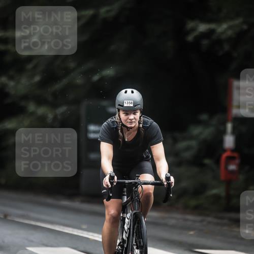 13.09.2026 - Stadtparktriathlon H.Heesch http://msf.ph/oto/10371098 13.09.2026 13:25:33 Radfahren 1304, 1358, 1370, 1486 meine-sportfotos.de