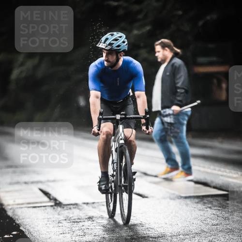 13.09.2026 - Stadtparktriathlon H.Heesch http://msf.ph/oto/10371099 13.09.2026 12:06:32 Radfahren 823, 911, 934, 998, 1025, 1049 meine-sportfotos.de
