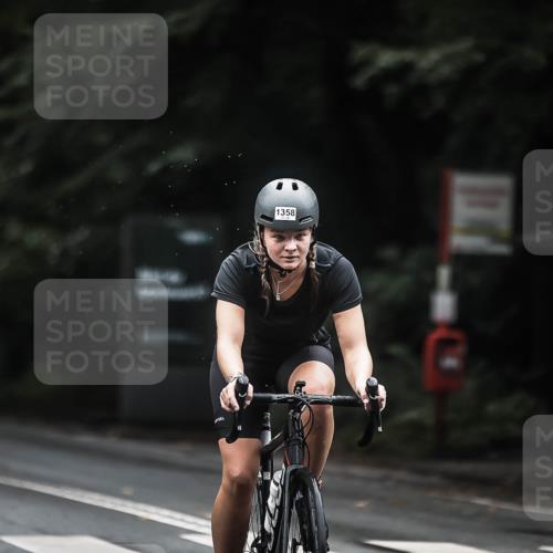 13.09.2026 - Stadtparktriathlon H.Heesch http://msf.ph/oto/10371105 13.09.2026 13:25:33 Radfahren 1304, 1358, 1370, 1486 meine-sportfotos.de
