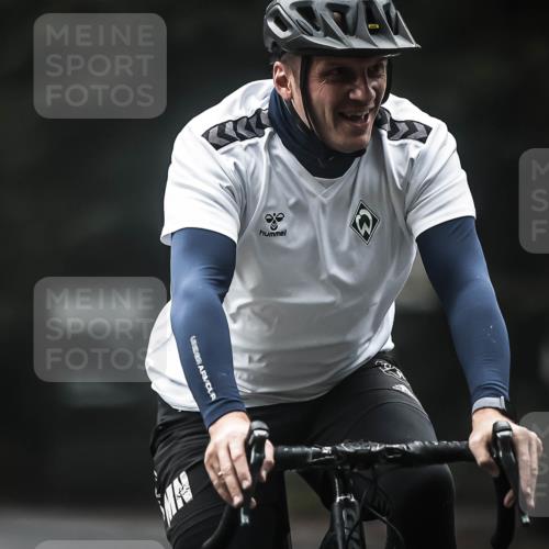 13.09.2026 - Stadtparktriathlon H.Heesch http://msf.ph/oto/10371116 13.09.2026 10:20:47 Radfahren 223, 419, 420, 429, 460, 462 meine-sportfotos.de