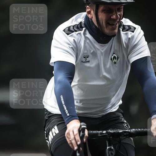 13.09.2026 - Stadtparktriathlon H.Heesch http://msf.ph/oto/10371121 13.09.2026 10:20:47 Radfahren 223, 419, 420, 429, 460, 462 meine-sportfotos.de