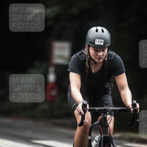 13.09.2026 - Stadtparktriathlon H.Heesch http://msf.ph/oto/10371144 13.09.2026 13:25:34 Radfahren 1304, 1358, 1370, 1475, 1486 meine-sportfotos.de
