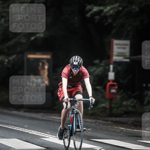 13.09.2026 - Stadtparktriathlon H.Heesch http://msf.ph/oto/10371156 13.09.2026 13:25:37 Radfahren 1304, 1358, 1475, 1486 meine-sportfotos.de